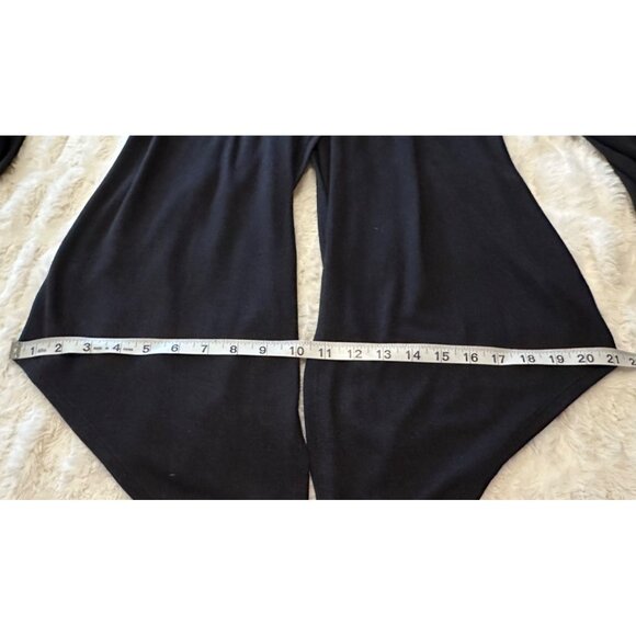 Women's a.n.a. A New Approach Open Black Knit Top Rayon Blend Size XS (NWT) - Picture 7 of 16